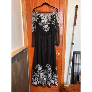 INC International Concepts Black and White Floral Long Sleeve Dress